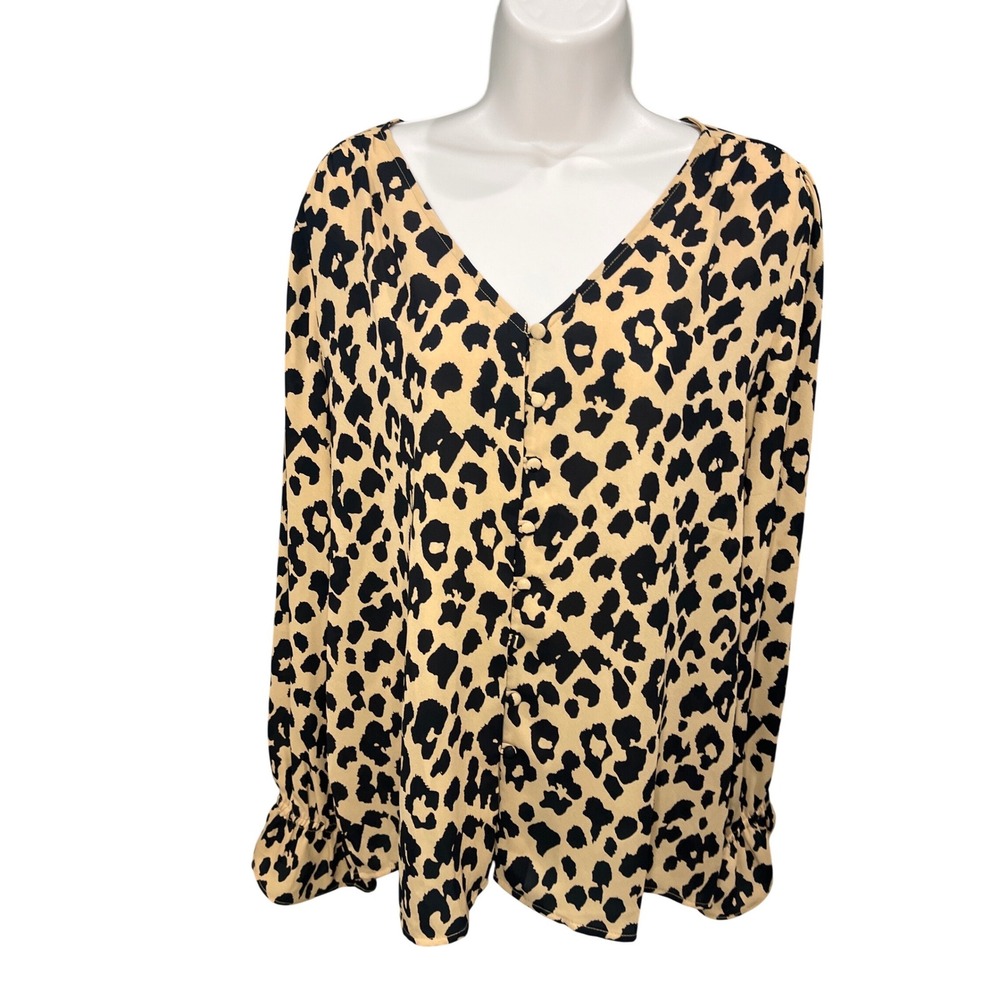 LOFT Outlet Womens Medium Leopard Print V-Neck Button Front Ruffle Cuff Blouse‎